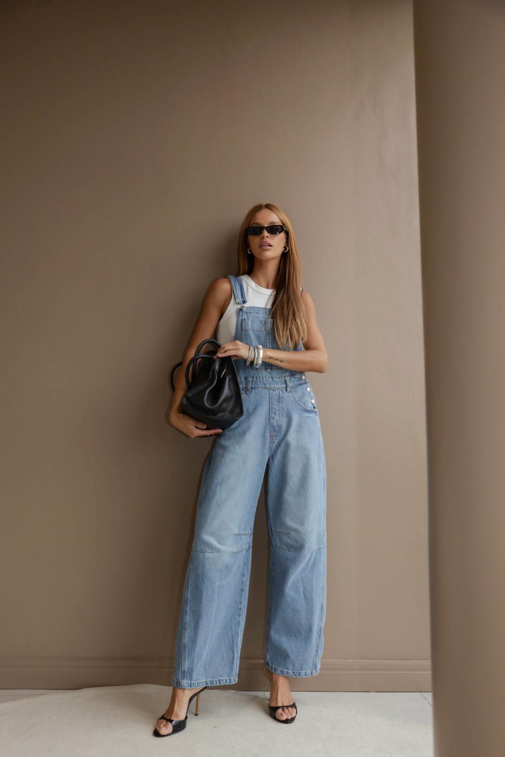 JARDINEIRA JEANS BOTÕES VIVIANE - AZUL JEANS