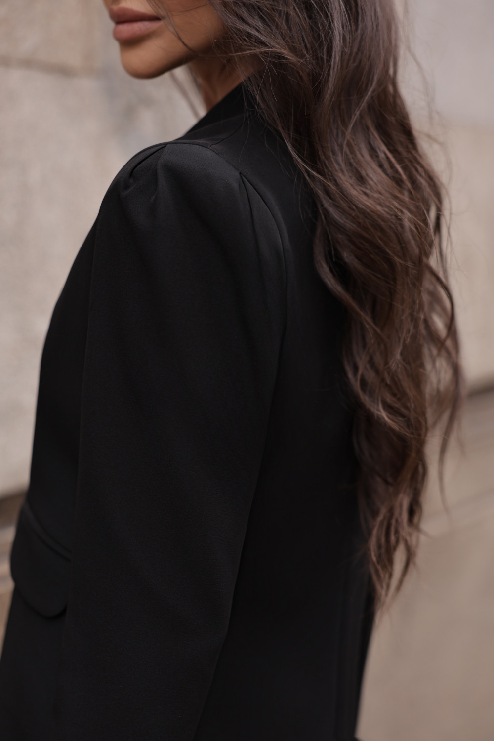 BLAZER OMBRO PREGAS BIANCA - PRETO