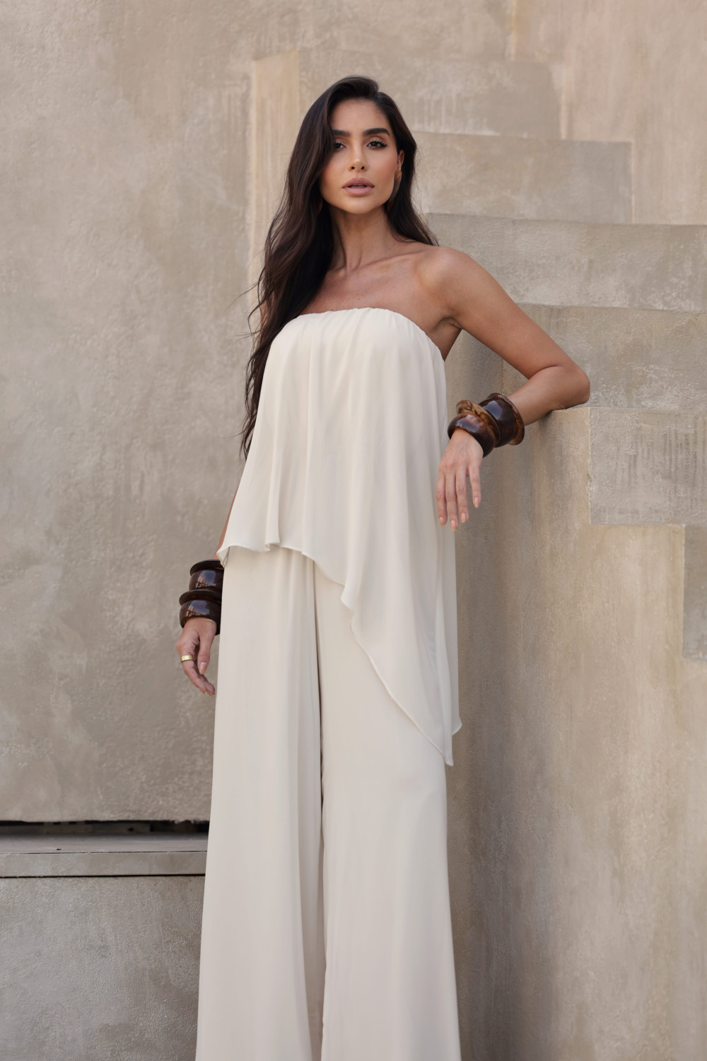 MACACÃO SAMIRA BLUSA ASSIMÉTRICA - AREIA