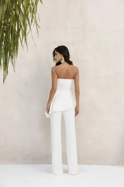 CONJUNTO BLUSA ASSIMÉTRICA BABADO - BRANCO