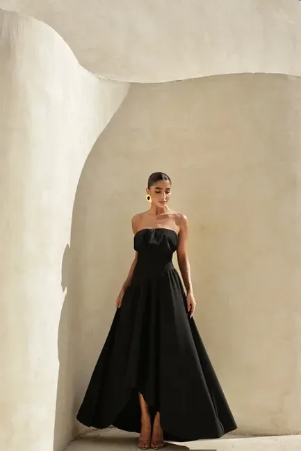 VESTIDO MIDI HELENA SAIA ASSIMÉTRICA - PRETO