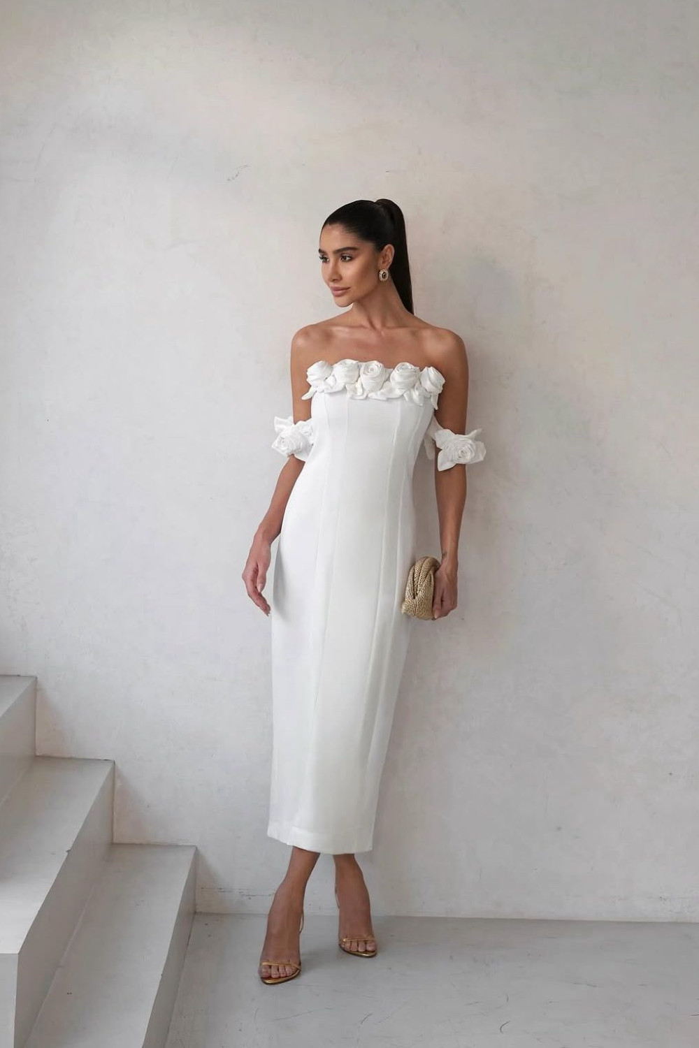 VESTIDO INGLATERRA MIDI DETALHE FLORES - OFF WHITE