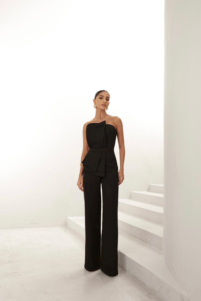 MACACÃO ODARA ALFAIATARIA PREMIUM - PRETO