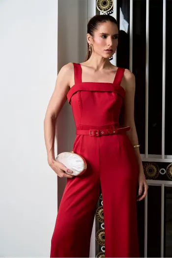 MACACÃO KÉSIA LONGO DETALHE CINTO - VERMELHO